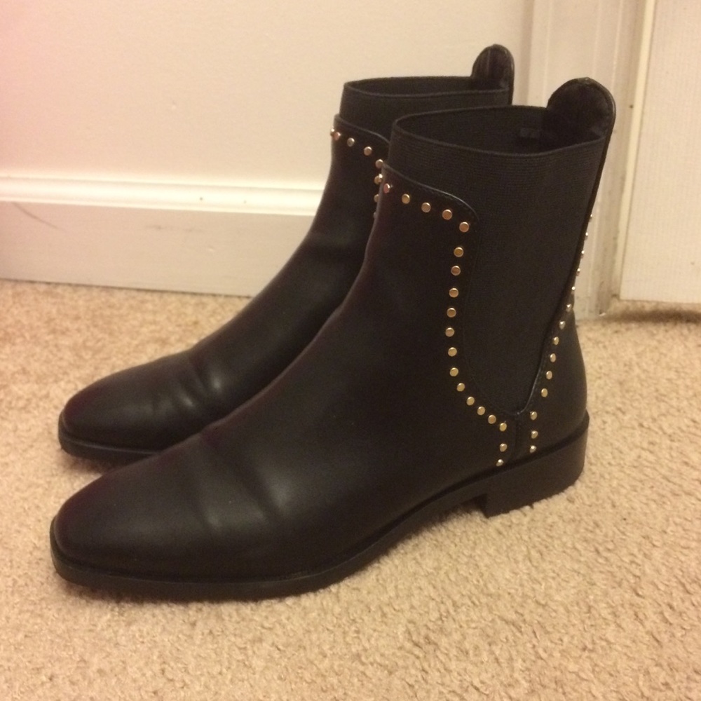 Black boots